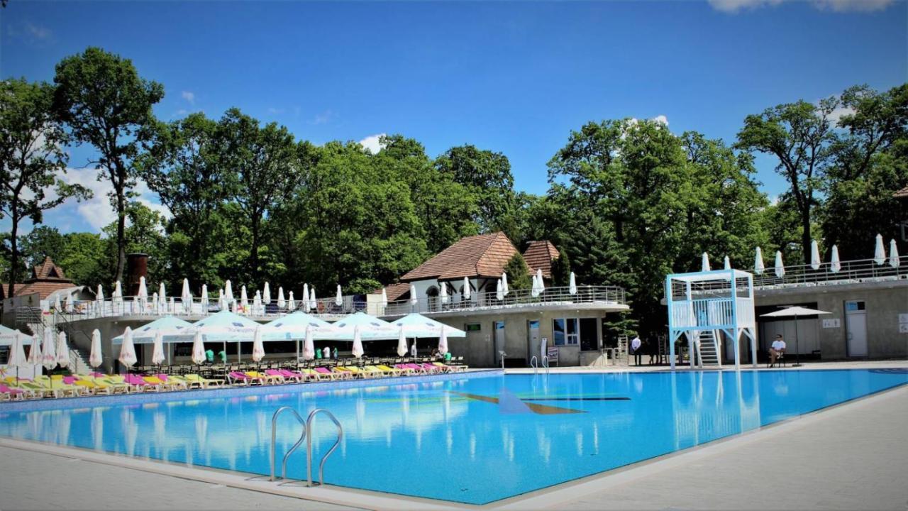 לבוב Drevny Grad Park-Hotel מראה חיצוני תמונה